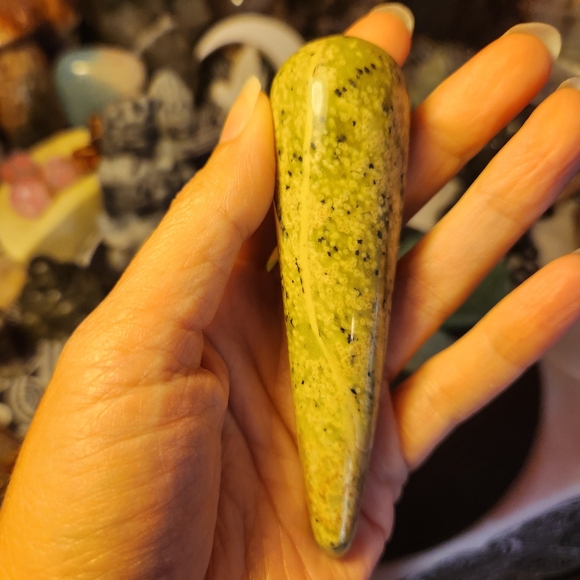Serpentine Wand - Picture 1 of 8